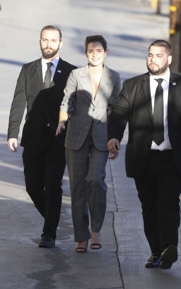 EEW_2017candid_mar6_arrives_to_jimmy_kimmel_live_in_la_11.jpg