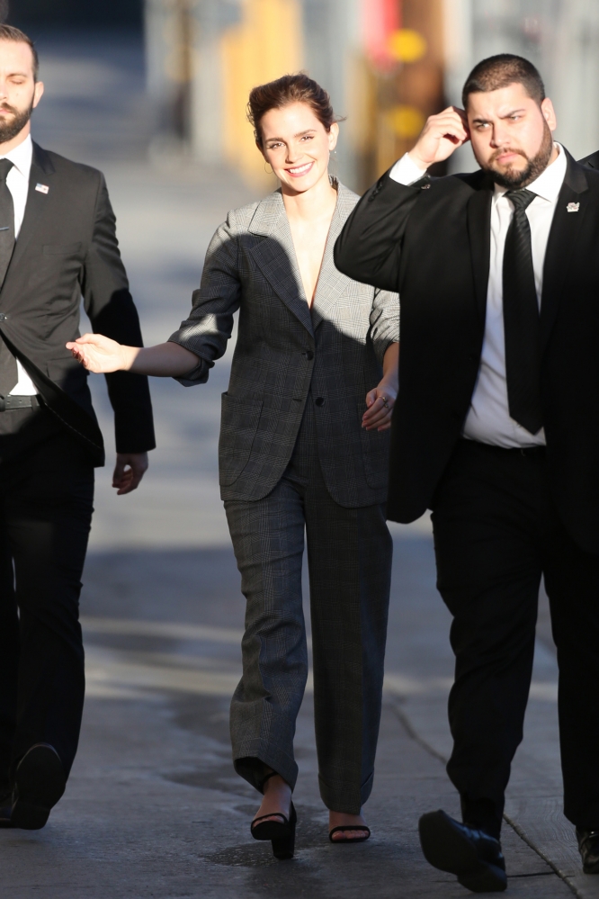 EEW_2017candid_mar6_arrives_to_jimmy_kimmel_live_in_la_12.jpg