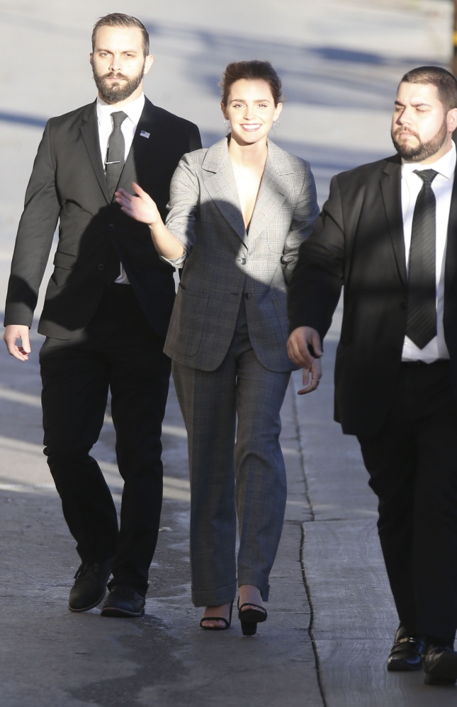 EEW_2017candid_mar6_arrives_to_jimmy_kimmel_live_in_la_13.jpg