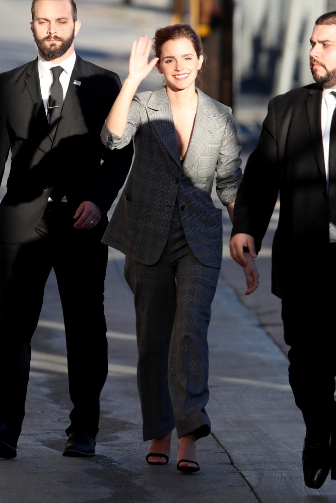 EEW_2017candid_mar6_arrives_to_jimmy_kimmel_live_in_la_15.jpg
