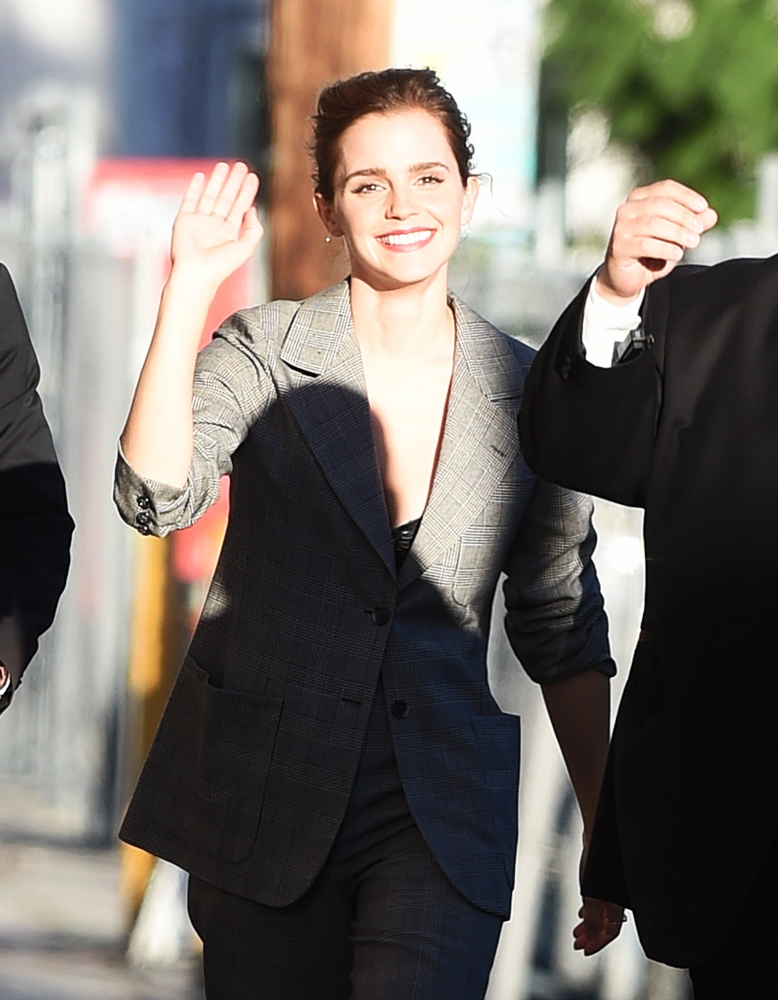 EEW_2017candid_mar6_arrives_to_jimmy_kimmel_live_in_la_25.jpg