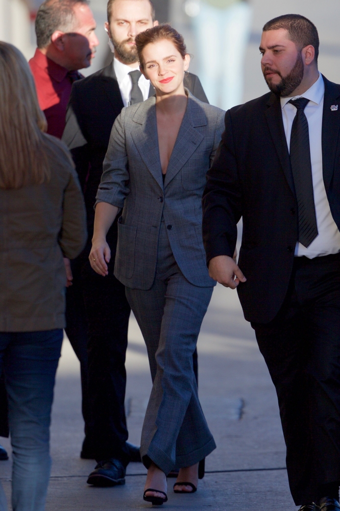 EEW_2017candid_mar6_arrives_to_jimmy_kimmel_live_in_la_97.jpg