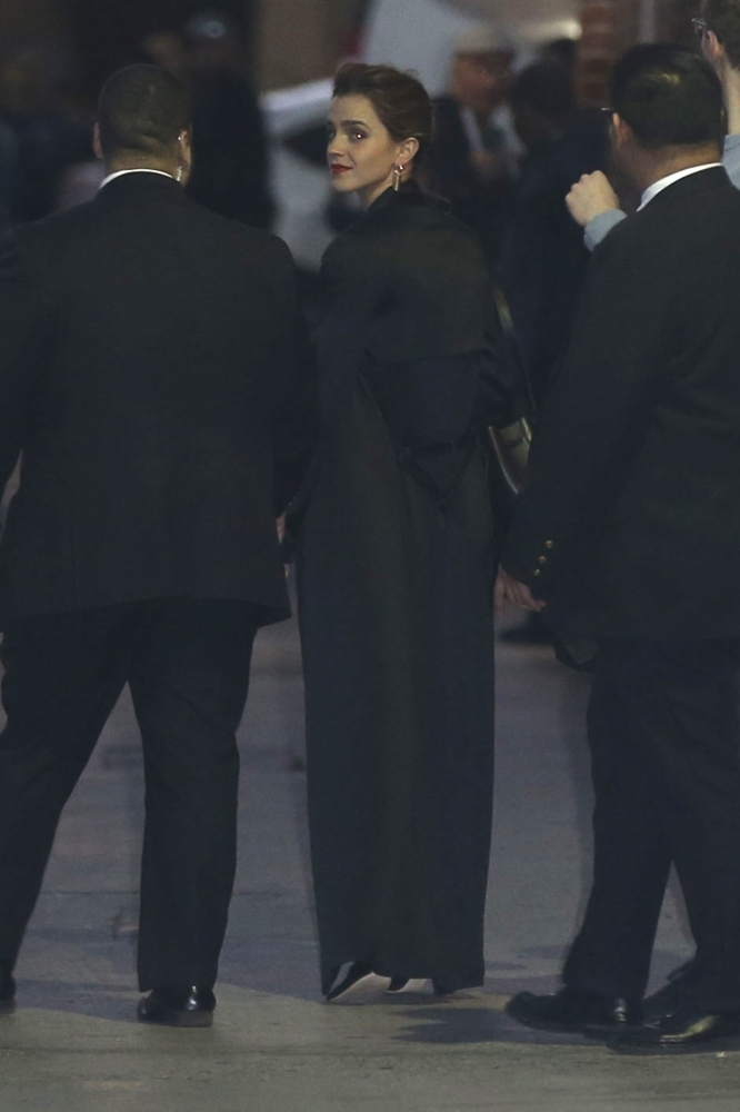 EEW_2017candid_mar6_leaves_jkimmel_live_in_la_35.jpg