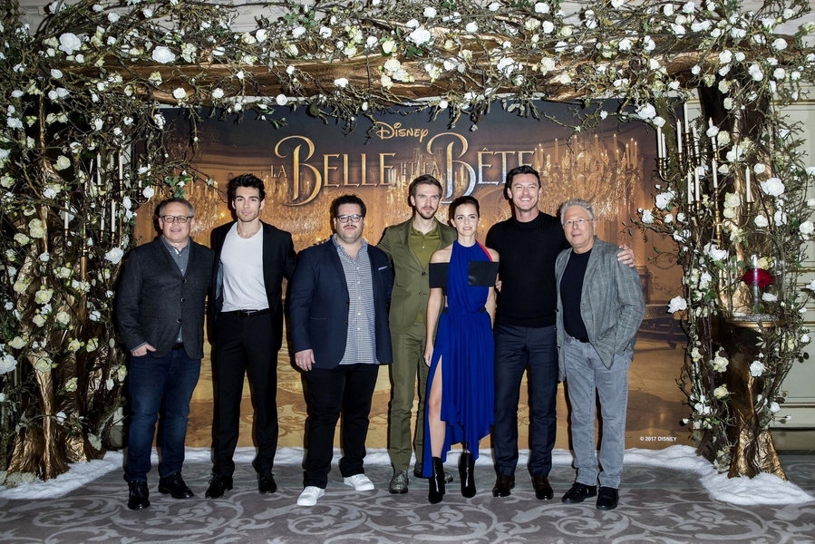 EEW_2017event_feb20_batb_paris_photocall_063.jpg