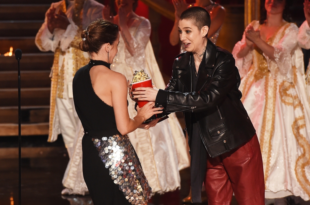 EEW_2017event_may7_mtv_movie_tv_awards_010.jpg
