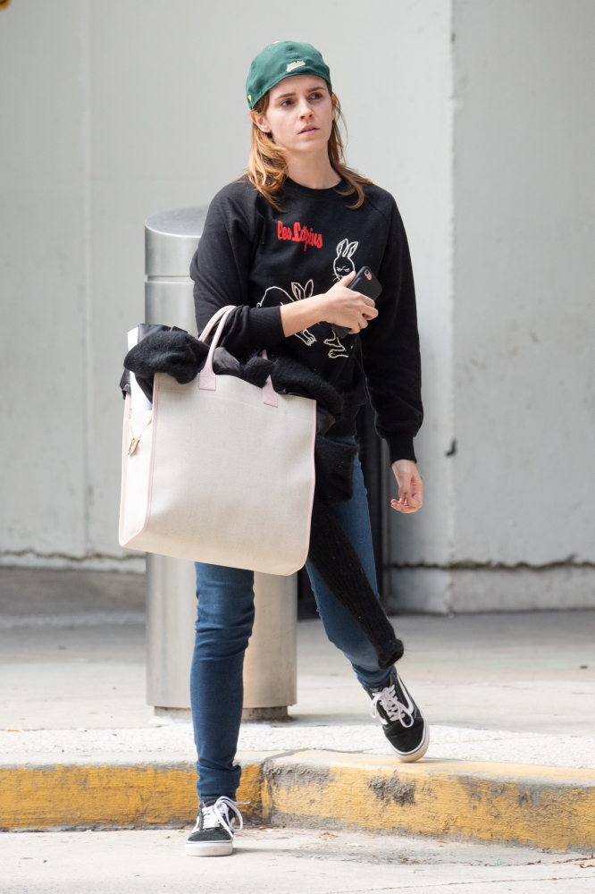 EEW_2019candid_arrives_to_jfk_airport_nyc_004.jpg