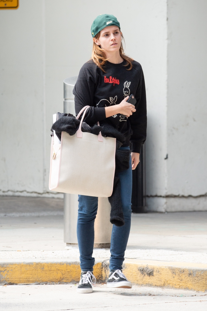 EEW_2019candid_arrives_to_jfk_airport_nyc_005.jpg