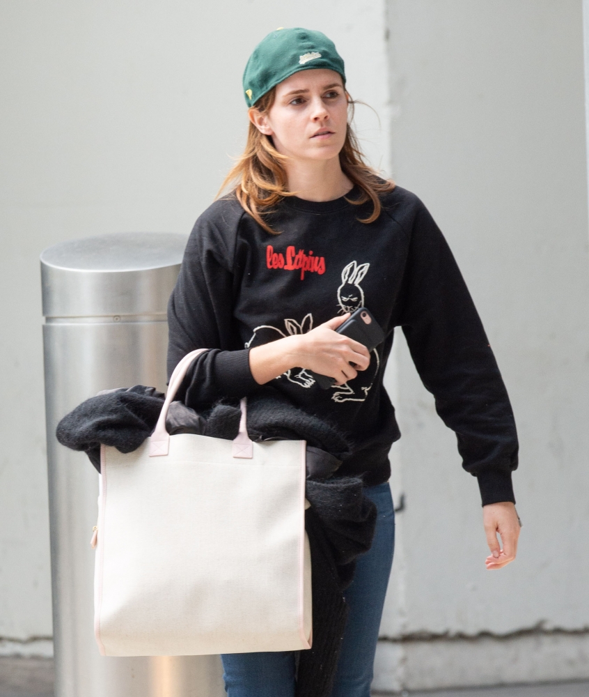 EEW_2019candid_arrives_to_jfk_airport_nyc_007.jpg