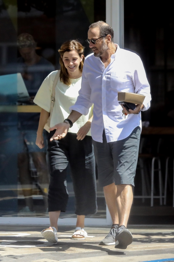 EEW_2019candid_aug13_out_for_lunch_in_santa_monica_ca_019.jpg