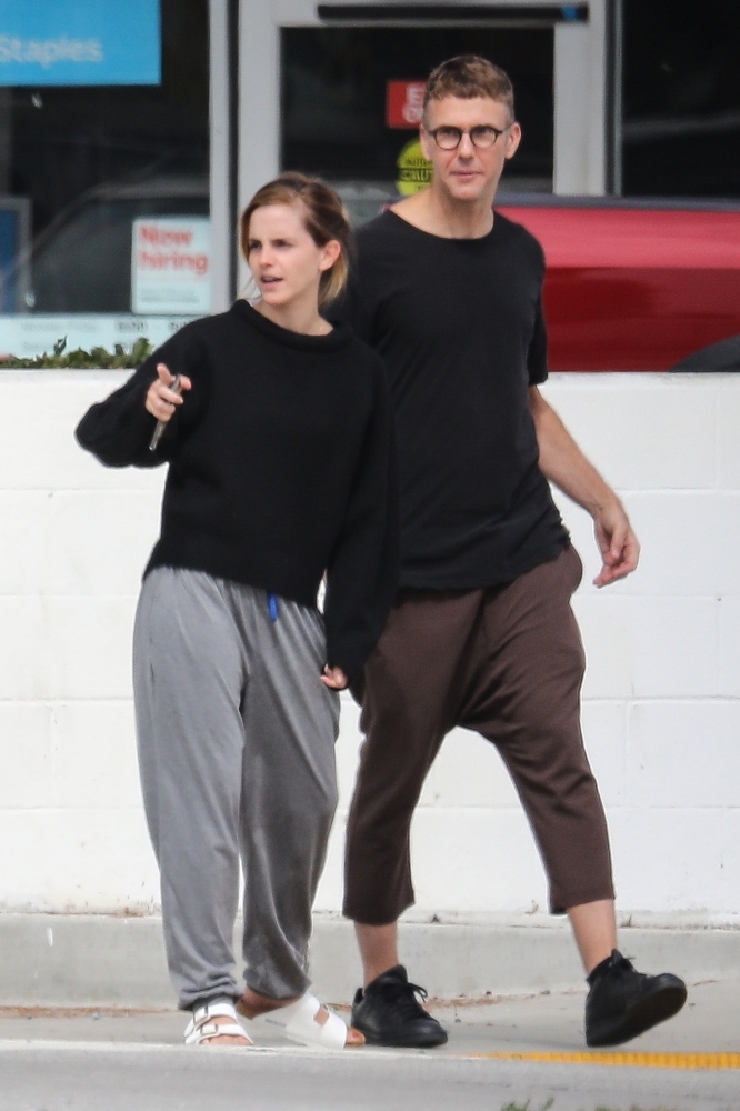EEW_2019candid_aug17_out_for_brunch_at_superba_cafe_004.jpg