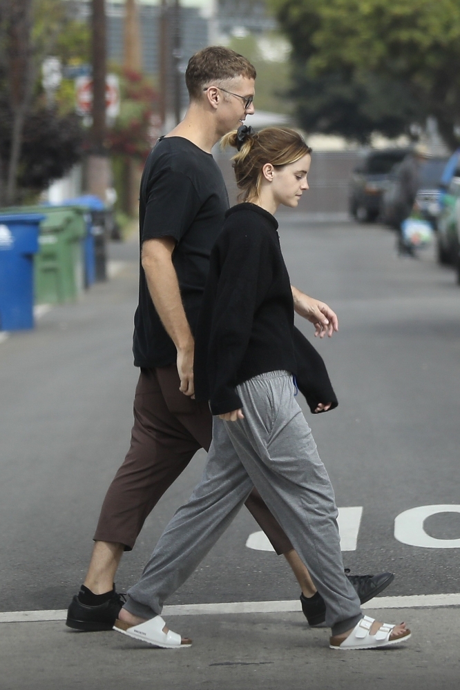 EEW_2019candid_aug17_out_for_brunch_at_superba_cafe_007.jpg