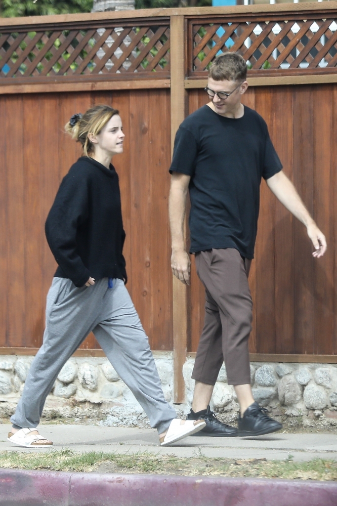 EEW_2019candid_aug17_out_for_brunch_at_superba_cafe_010.jpg