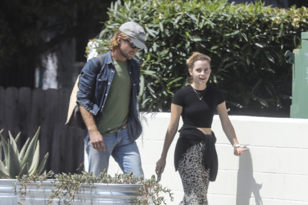 EEW_2019candid_aug28_out_for_lunch_at_double_zero_pizza_036.jpg