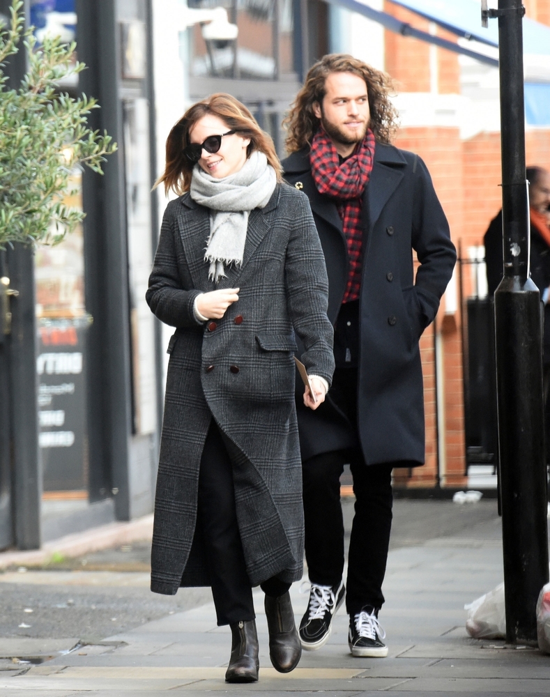 EEW_2019candid_dec18_out_for_lunch_in_london_006.jpg
