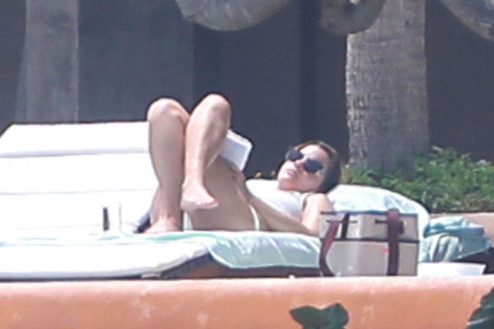 EEW_2019candid_in_cabo_san_lucas_mexico_002.jpg