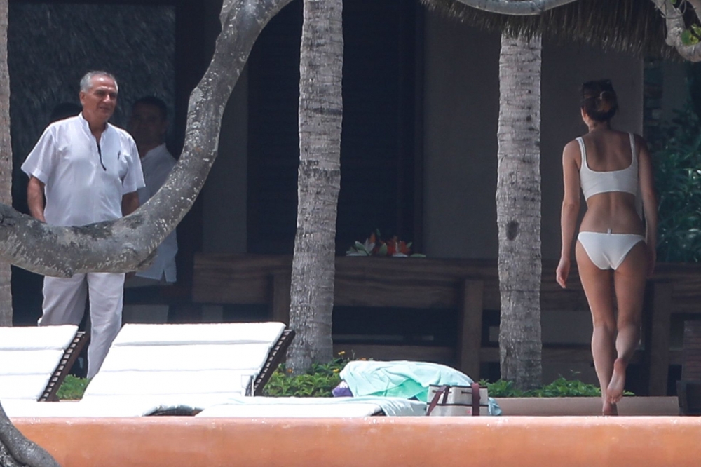 EEW_2019candid_in_cabo_san_lucas_mexico_012.jpg
