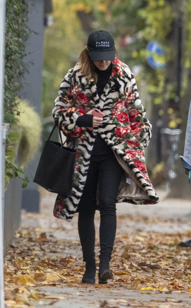 EEW_2019candid_nov3_out_and_about_in_london_005.jpg