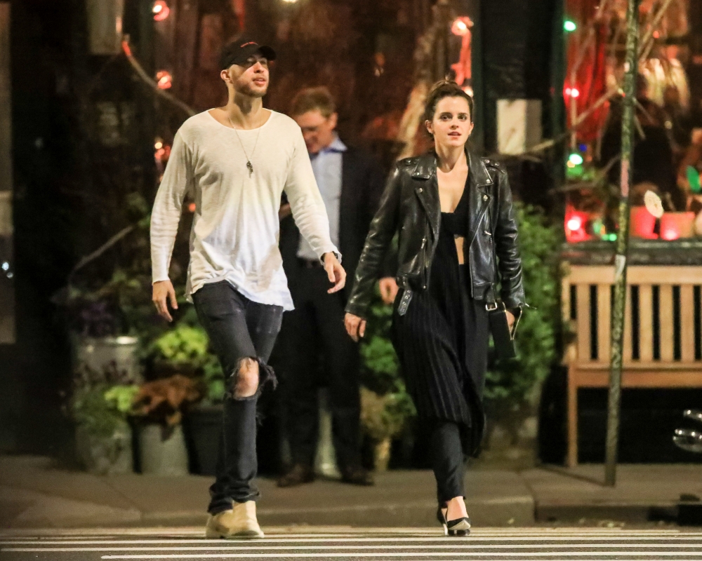 EEW_2019candid_out_with_cole_cook_in_nyc_006.jpg