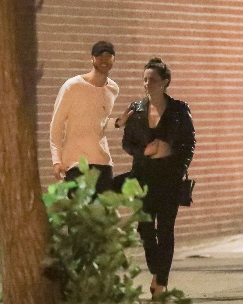 EEW_2019candid_out_with_cole_cook_in_nyc_013.jpg