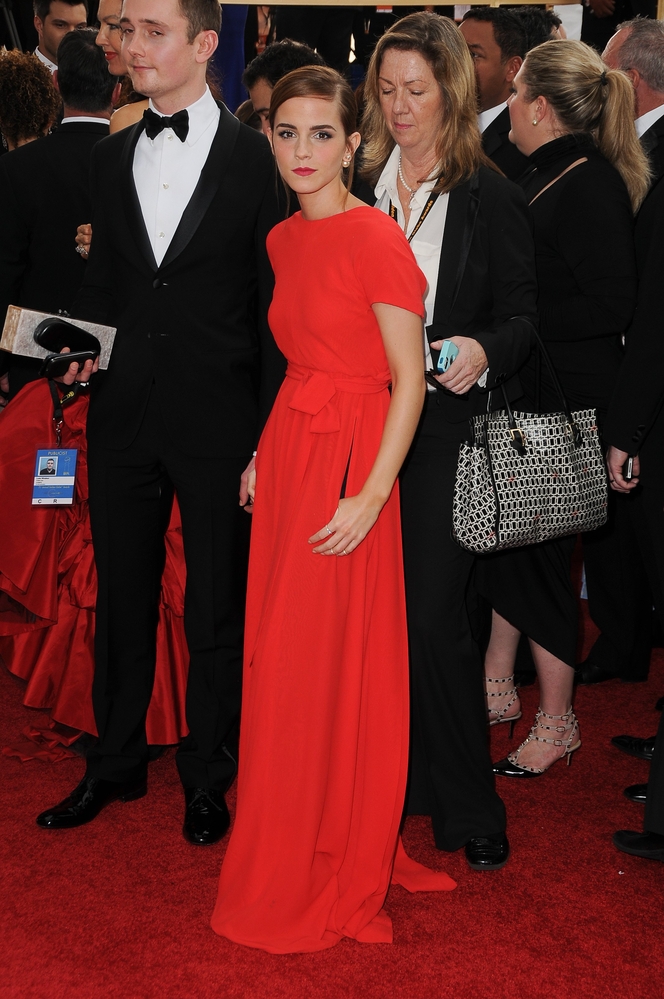 emma_2014_71st_annual_golden_globe_awards_59.jpg