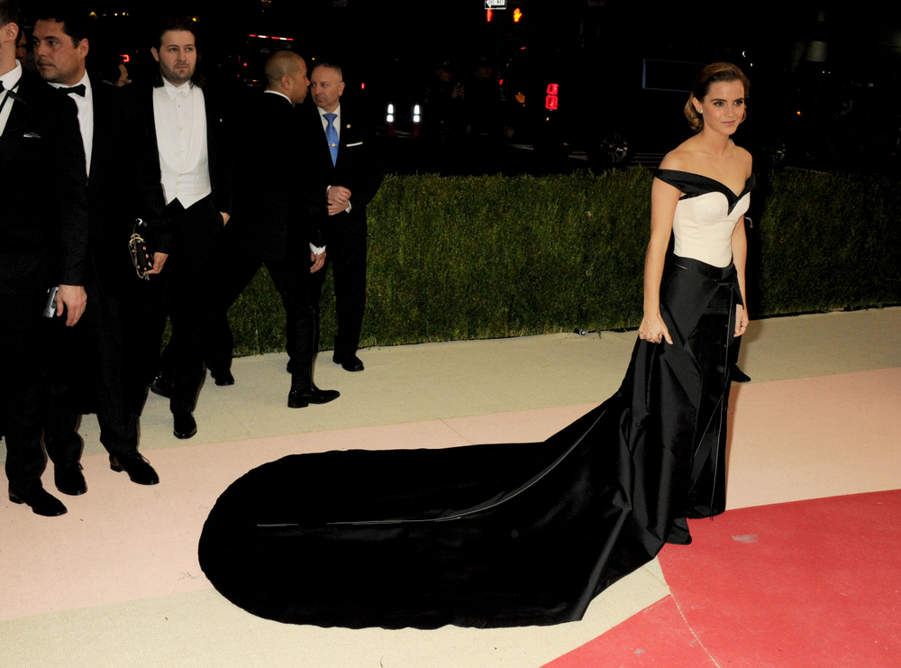 emma_watson_2016_met_costume_institute_gala_33.jpg