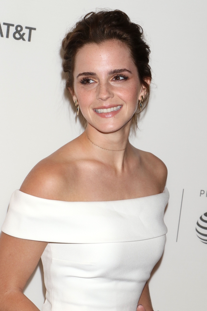 emma_watson_2017_april_26th_the_circle_premiere_tribeca_film_festival_241.jpg