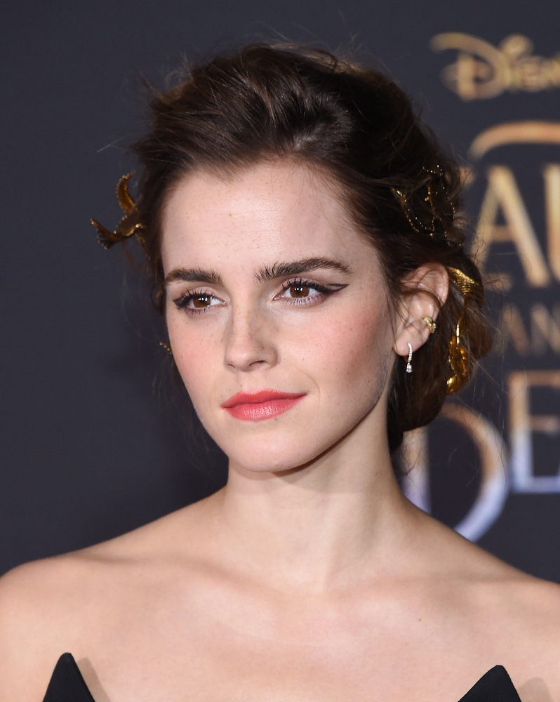 emma_watson_2017_mar_batb_la_premiere_178.jpg