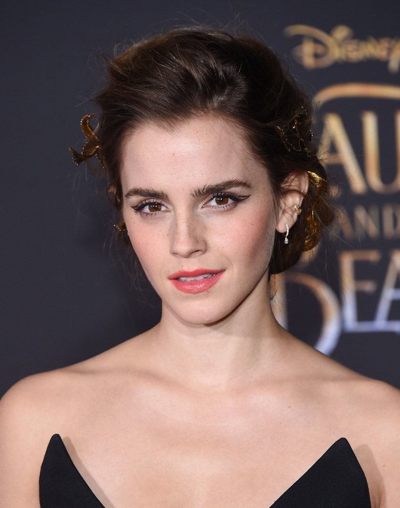 emma_watson_2017_mar_batb_la_premiere_179.jpg