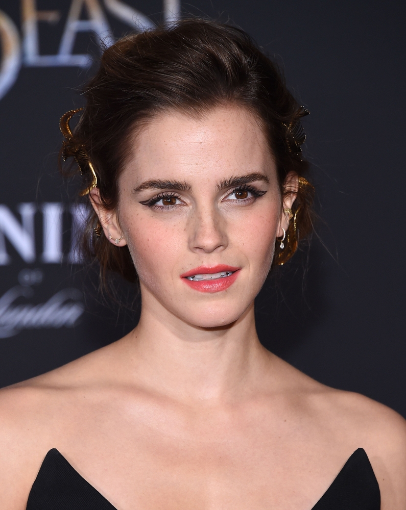 emma_watson_2017_mar_batb_la_premiere_263.jpg