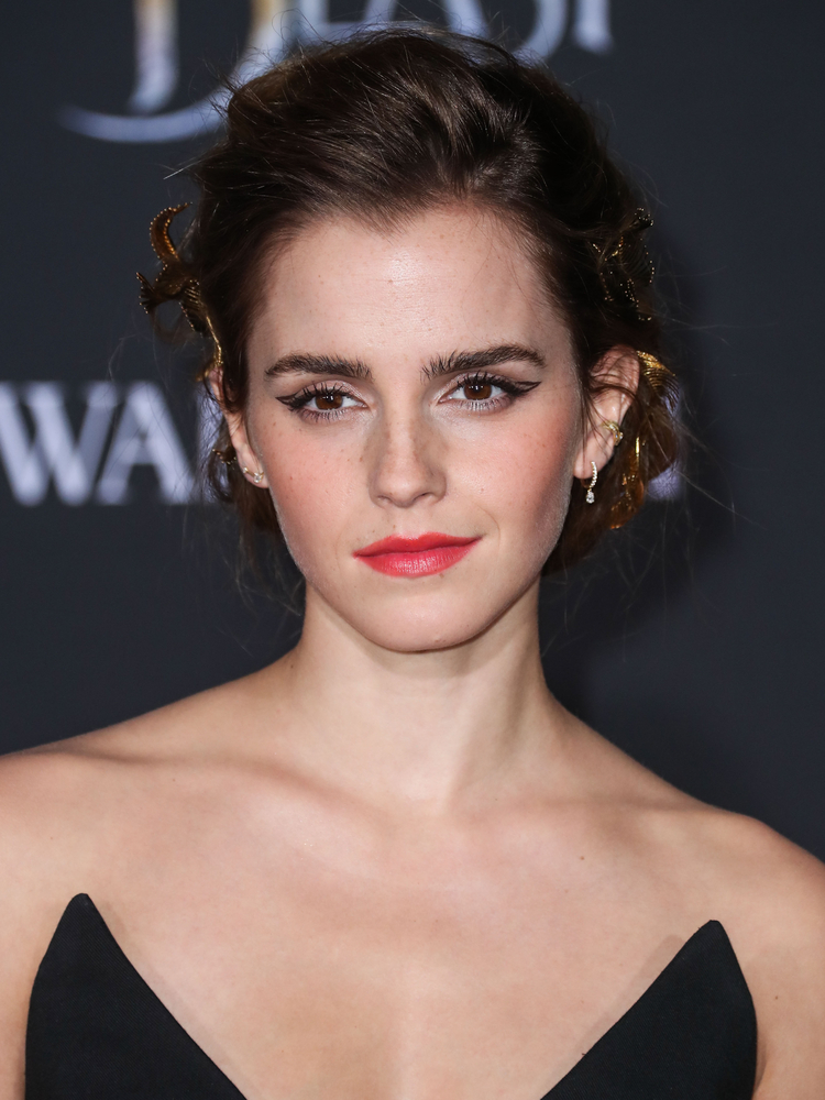 emma_watson_2017_mar_batb_la_premiere_431.jpg