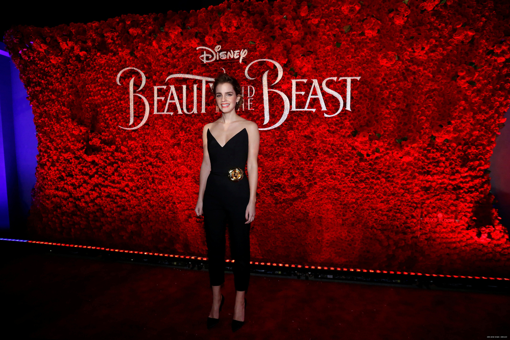emma_watson_2017_mar_batb_la_premiere_485.jpg
