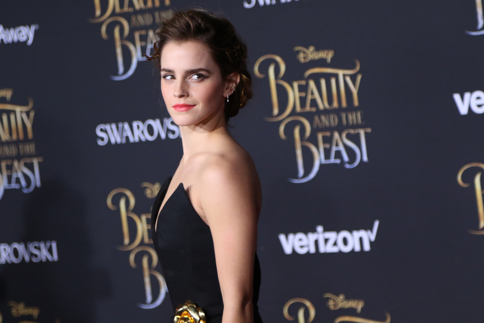 emma_watson_2017_mar_batb_la_premiere_62.jpg