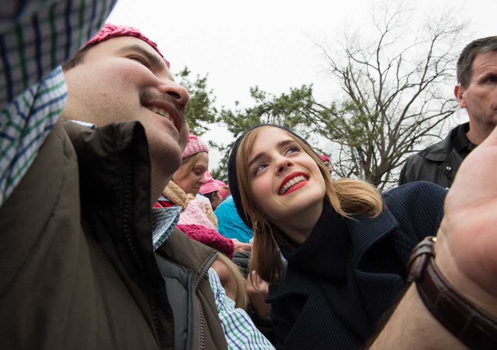 emma_watson_2017_womens_march_on_washington_36.jpg