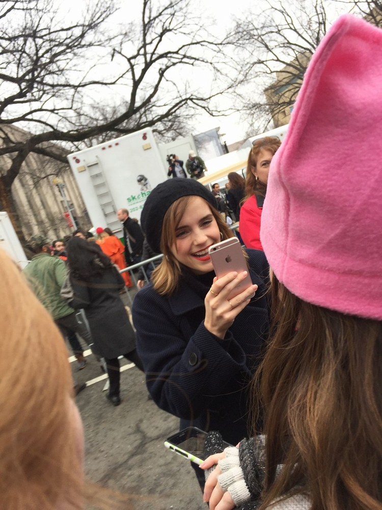 emma_watson_2017_womens_march_on_washington_43.jpg