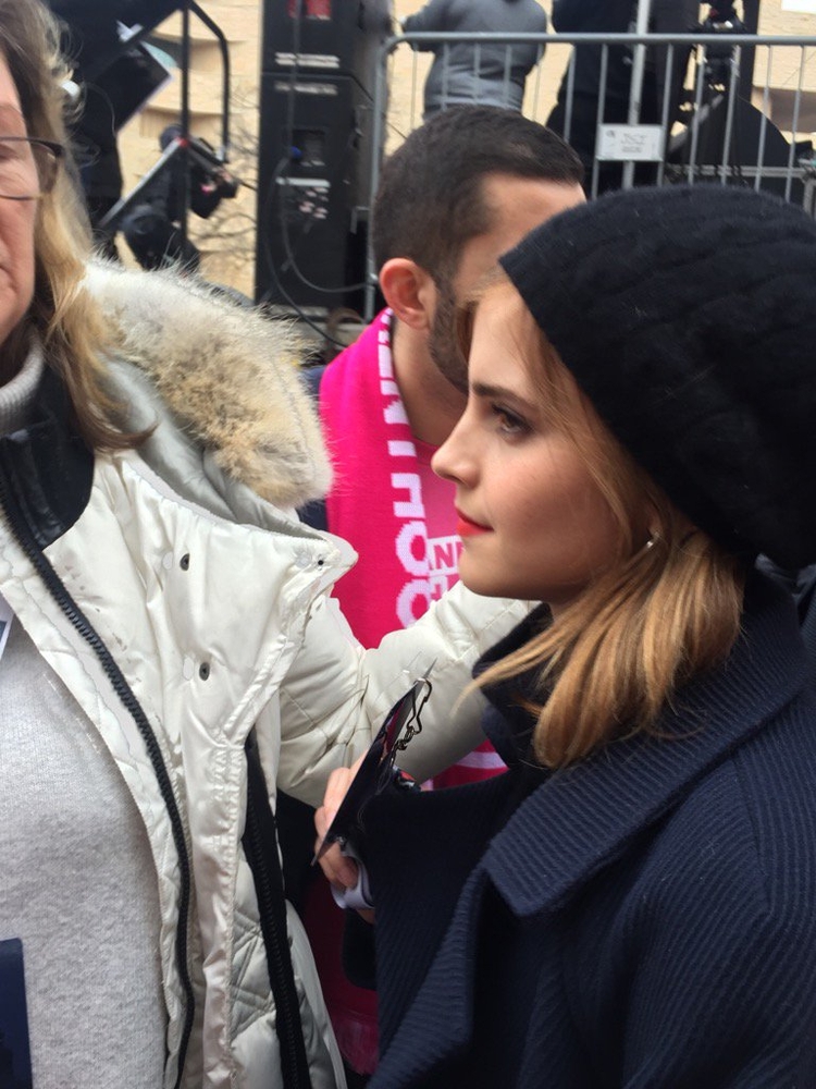 emma_watson_2017_womens_march_on_washington_48.jpg