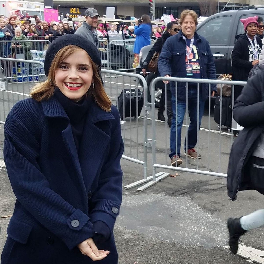 emma_watson_2017_womens_march_on_washington_49.jpg