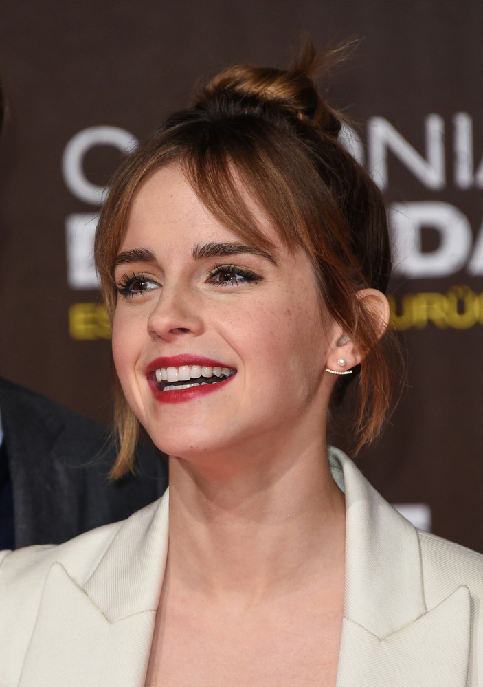 emma_watson_colonia_berlin_premiere_51.jpg