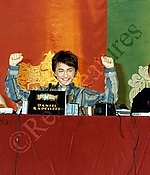 EEW_2002event_oct25_hp_cos_london_press_con_tags_001.jpg