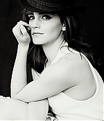 Filename=EEW_2014shoot_carter_smith_elle_us_28.png
Filesize=238KiB
Dimensions=500x350
Date added=May 03, 2019 EEW_2014shoot_carter_smith_elle_us_28.png