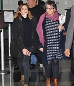 Filename=EEW_2017candid_jan20_arrives_in_washingtondc_with_her_mom_03.jpg
Filesize=2140KiB
Dimensions=1824x2700
Date added=Sep 02, 2017 EEW_2017candid_jan20_arrives_in_washingtondc_with_her_mom_03.jpg
