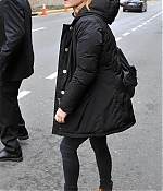 Filename=EEW_2017candid_jan20_arrives_in_washingtondc_with_her_mom_24.jpg
Filesize=1604KiB
Dimensions=1657x2867
Date added=Sep 02, 2017 EEW_2017candid_jan20_arrives_in_washingtondc_with_her_mom_24.jpg