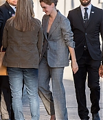 Filename=EEW_2017candid_mar6_arrives_to_jimmy_kimmel_live_in_la_103.jpg
Filesize=1282KiB
Dimensions=2200x3300
Date added=Sep 02, 2017 EEW_2017candid_mar6_arrives_to_jimmy_kimmel_live_in_la_103.jpg