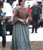 Filename=EEW_2018candid_on_set_of_little_women_in_boston_ma_23.jpg
Filesize=426KiB
Dimensions=1333x2000
Date added=Nov 01, 2018 EEW_2018candid_on_set_of_little_women_in_boston_ma_23.jpg