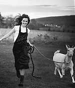 Filename=EEW_2018shoot_peter_lindbergh_vogue_australia_26.jpg
Filesize=135KiB
Dimensions=1080x1080
Date added=May 05, 2019 EEW_2018shoot_peter_lindbergh_vogue_australia_26.jpg