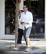 Filename=EEW_2019candid_aug13_out_for_lunch_in_santa_monica_ca_021.jpg
Filesize=3401KiB
Dimensions=3427x2283
Date added=Sep 06, 2019 EEW_2019candid_aug13_out_for_lunch_in_santa_monica_ca_021.jpg