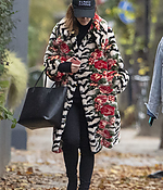 Filename=EEW_2019candid_nov3_out_and_about_in_london_004.jpg
Filesize=940KiB
Dimensions=1298x2099
Date added=Feb 08, 2020 EEW_2019candid_nov3_out_and_about_in_london_004.jpg