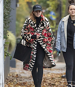 Filename=EEW_2019candid_nov3_out_and_about_in_london_011.jpg
Filesize=1158KiB
Dimensions=1585x2386
Date added=Feb 08, 2020 EEW_2019candid_nov3_out_and_about_in_london_011.jpg