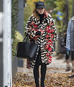 Filename=EEW_2019candid_nov3_out_and_about_in_london_014.jpg
Filesize=1110KiB
Dimensions=1595x2317
Date added=Feb 08, 2020 EEW_2019candid_nov3_out_and_about_in_london_014.jpg