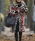 Filename=EEW_2019candid_nov3_out_and_about_in_london_021.jpg
Filesize=883KiB
Dimensions=1466x2475
Date added=Feb 08, 2020 EEW_2019candid_nov3_out_and_about_in_london_021.jpg