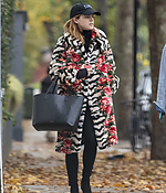 Filename=EEW_2019candid_nov3_out_and_about_in_london_025.jpg
Filesize=1630KiB
Dimensions=1922x2762
Date added=Feb 08, 2020 EEW_2019candid_nov3_out_and_about_in_london_025.jpg